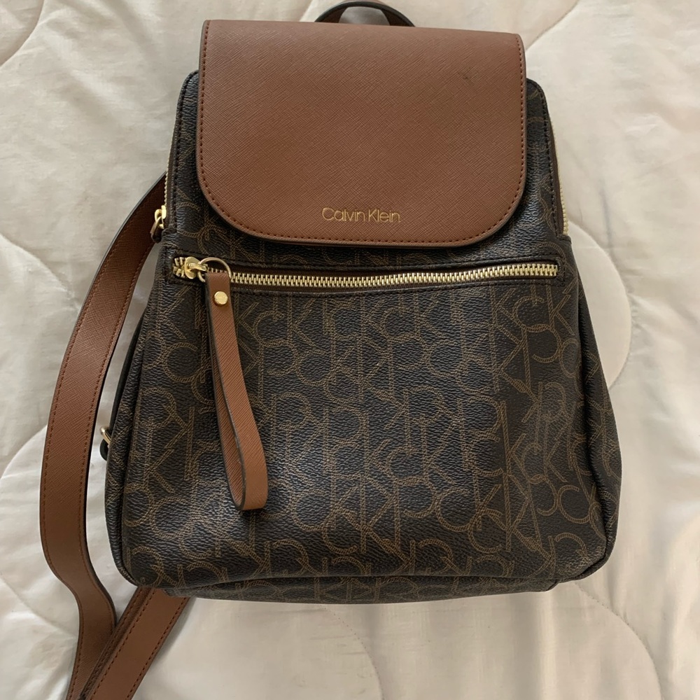 Calvin Klein Elaine signature backpack